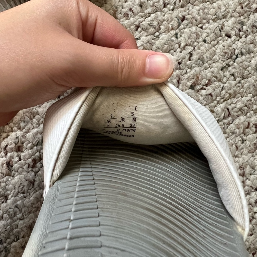 Nike Slides - Picture 3 of 3